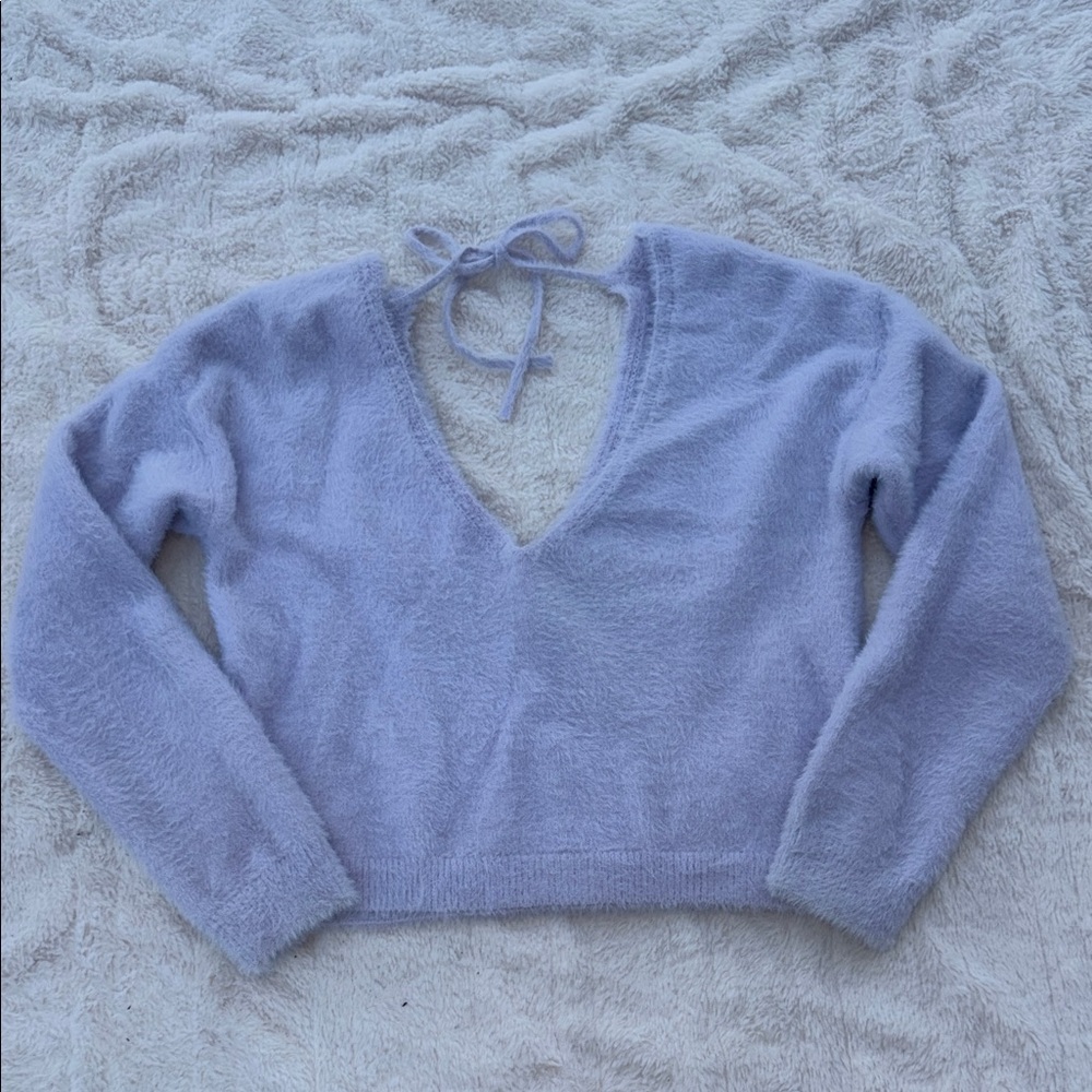 Forever 21 Light Purple V-Neck Sweater